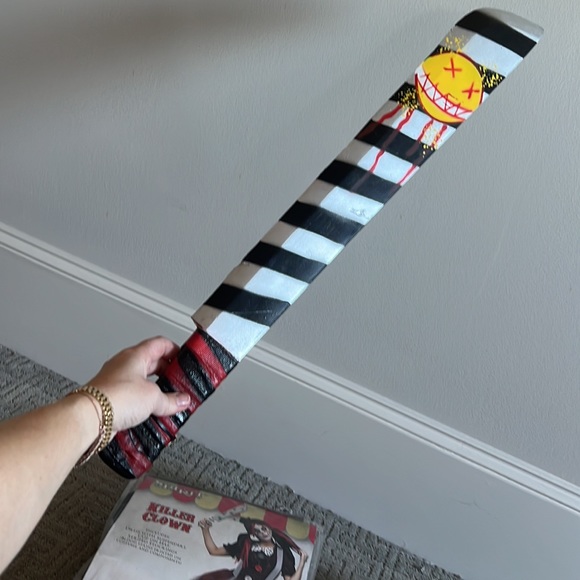 Spirit Halloween Killer Clown Harlequin Curls Wig and costume with machete - Picture 7 of 7